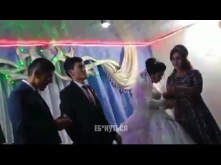 custom wedding in uzbekistan