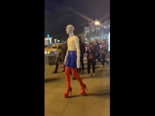 the strangest participant in the rally for the release of navalny in moscow