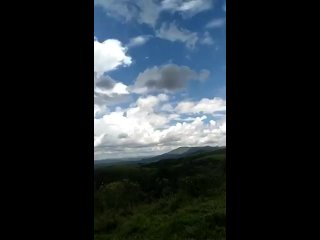 the brazilian decided to shoot a beautiful cloudy sky, but almost died from a lightning strike